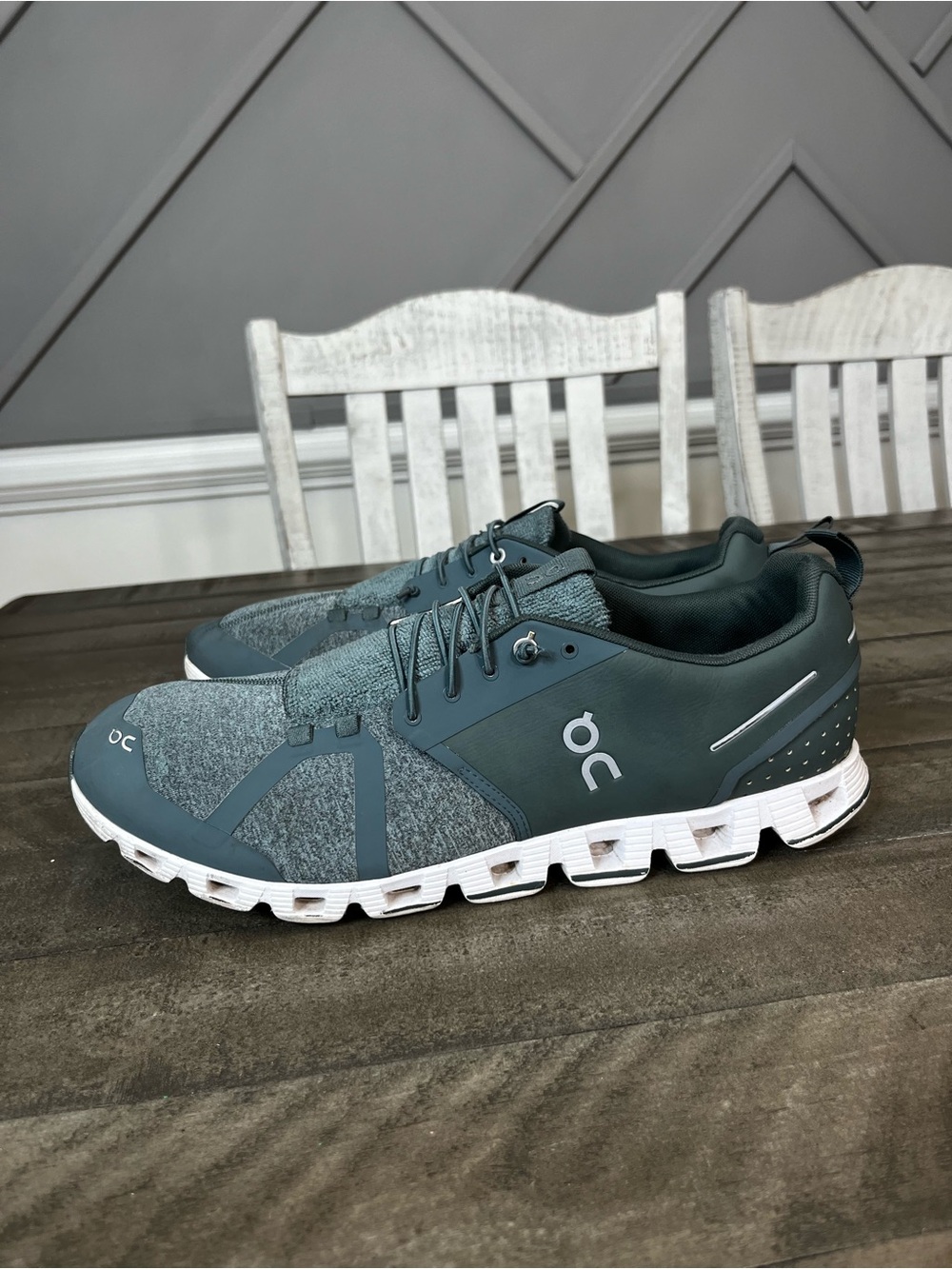 On Cloud Olive Green
Terry Running sneakers
Mens 14